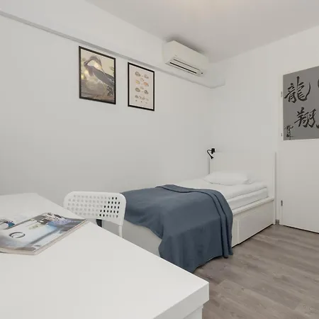 Center By Renters Apartamento Varsóvia