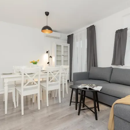 Center By Renters Апартаменты Варшава