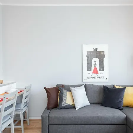 Center By Renters